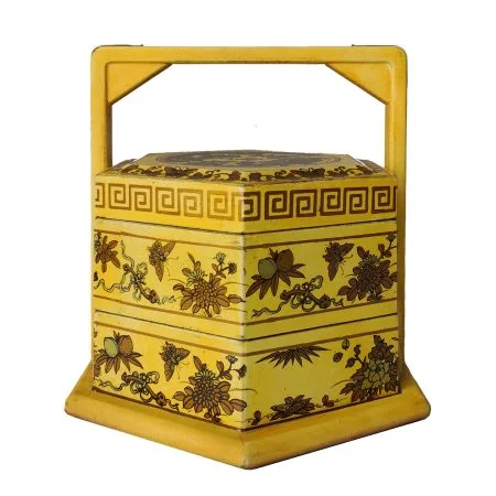 Two-tier carrier box