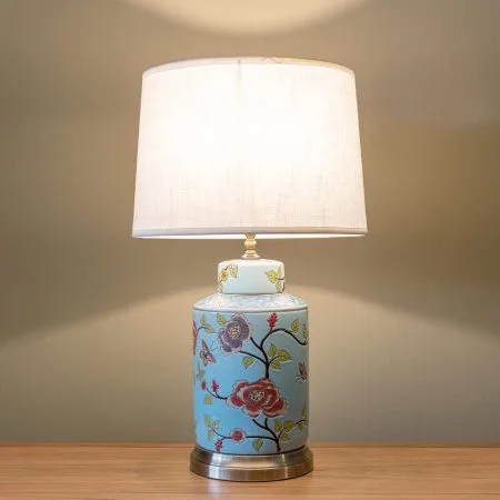 Ceramic table lamp