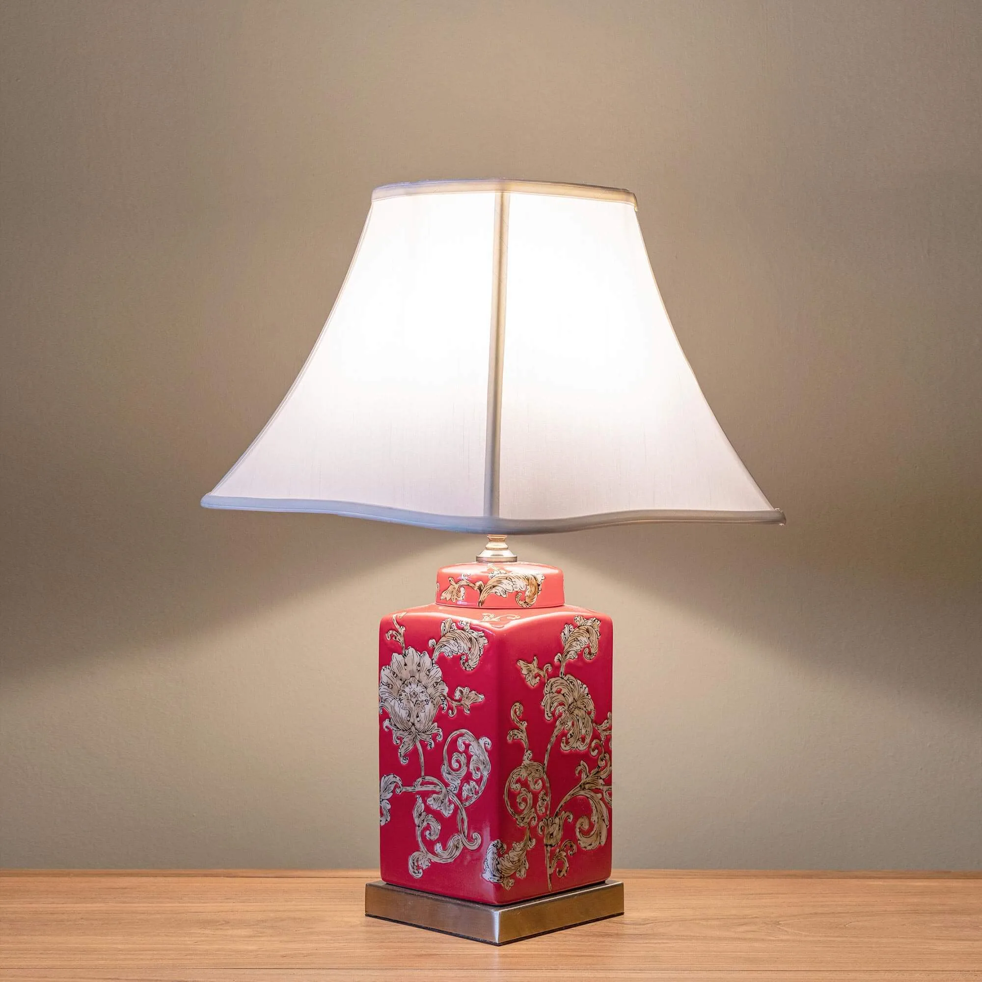 Ceramic table lamp