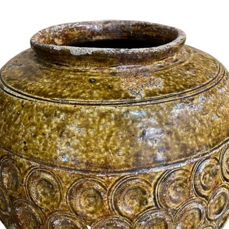 Small Chinese ceramic pot