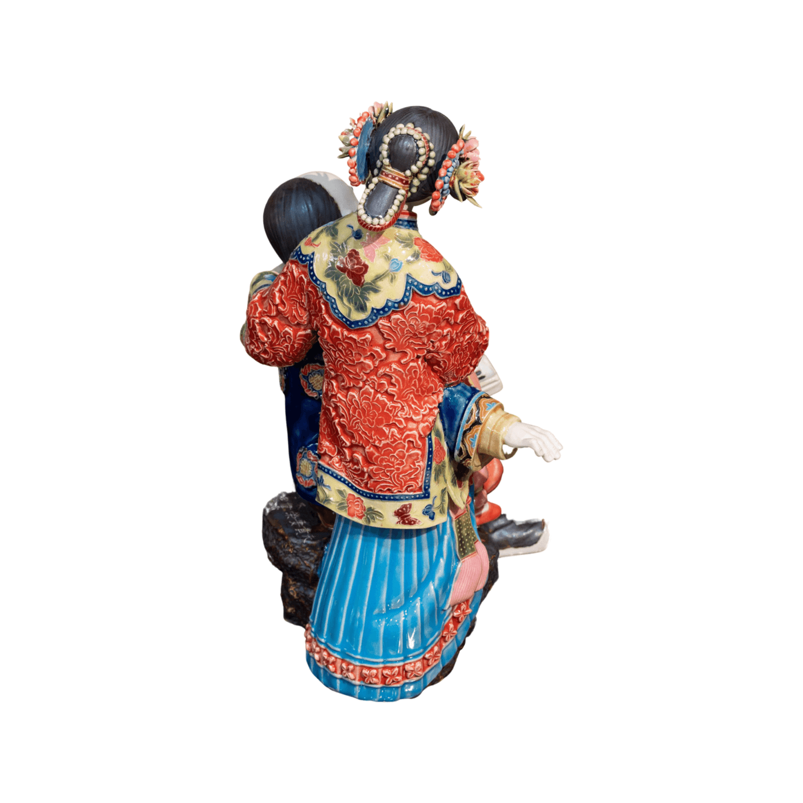 Chinese porcelain figurine of a loving couple