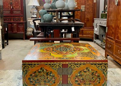 chinese vintage furniture and tibetan-style furniture