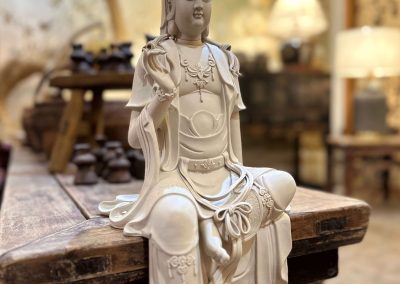 Chinese ceramic figurine Guan Yin