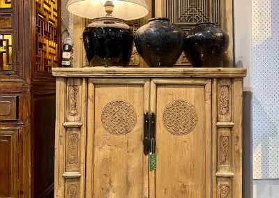 Chinese antique Shandong cabinet & ceramic pots & lamps