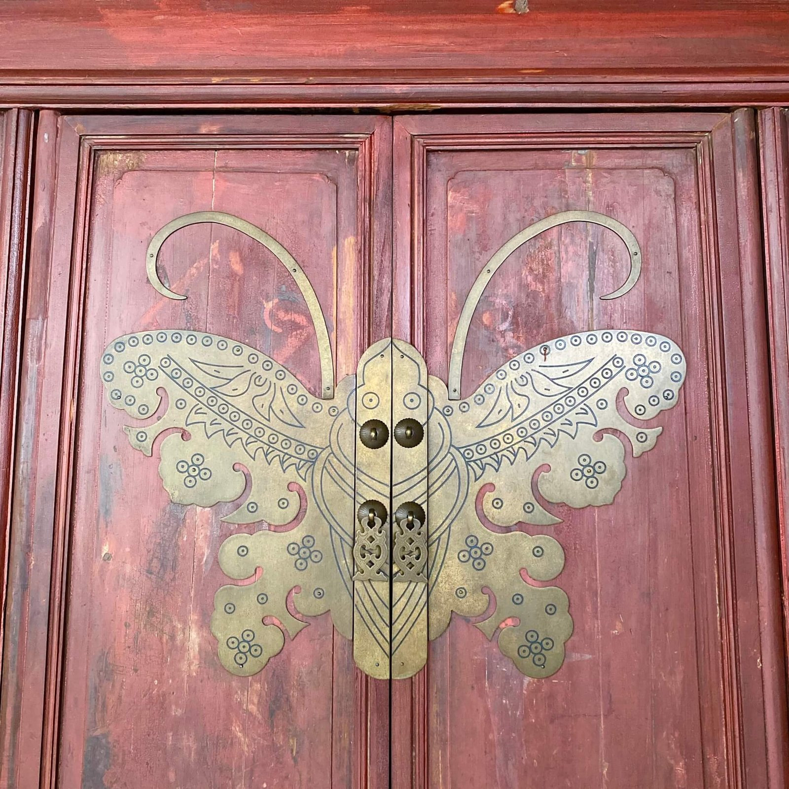 Chinese antique furniture Red big Fujian butterfly cabinet