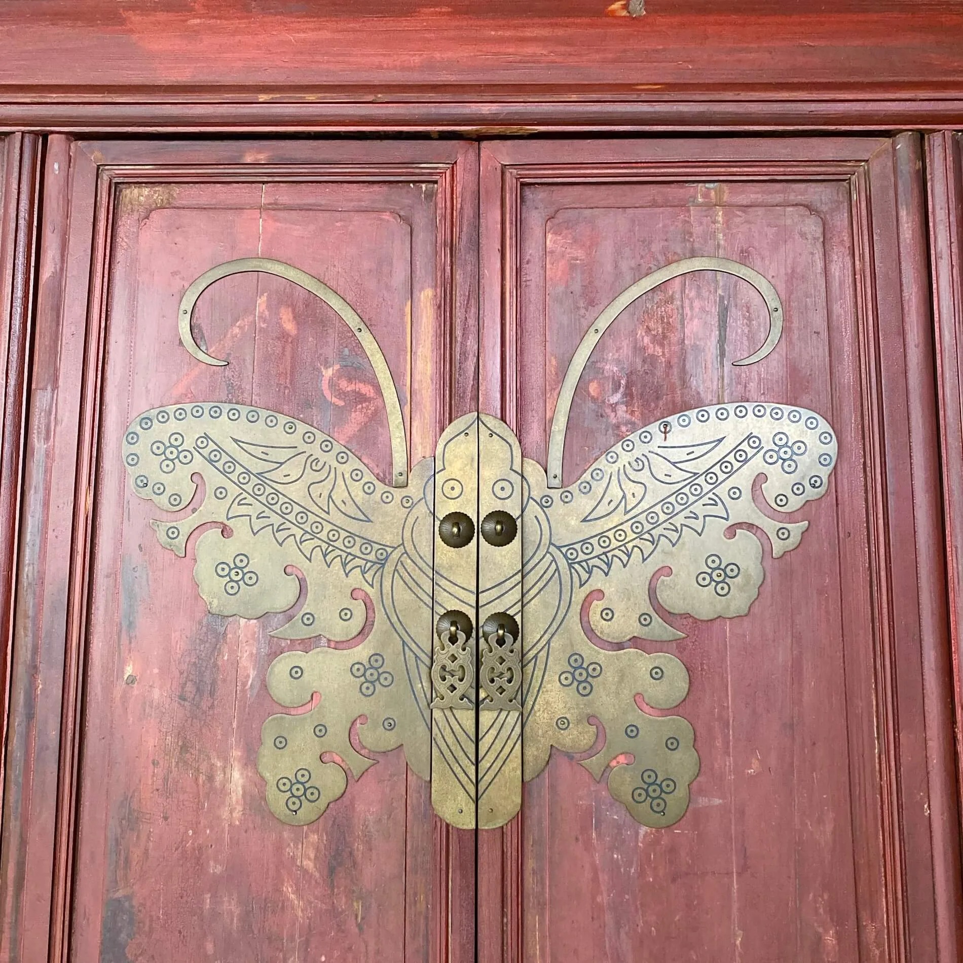 Chinese antique furniture Red big Fujian butterfly cabinet