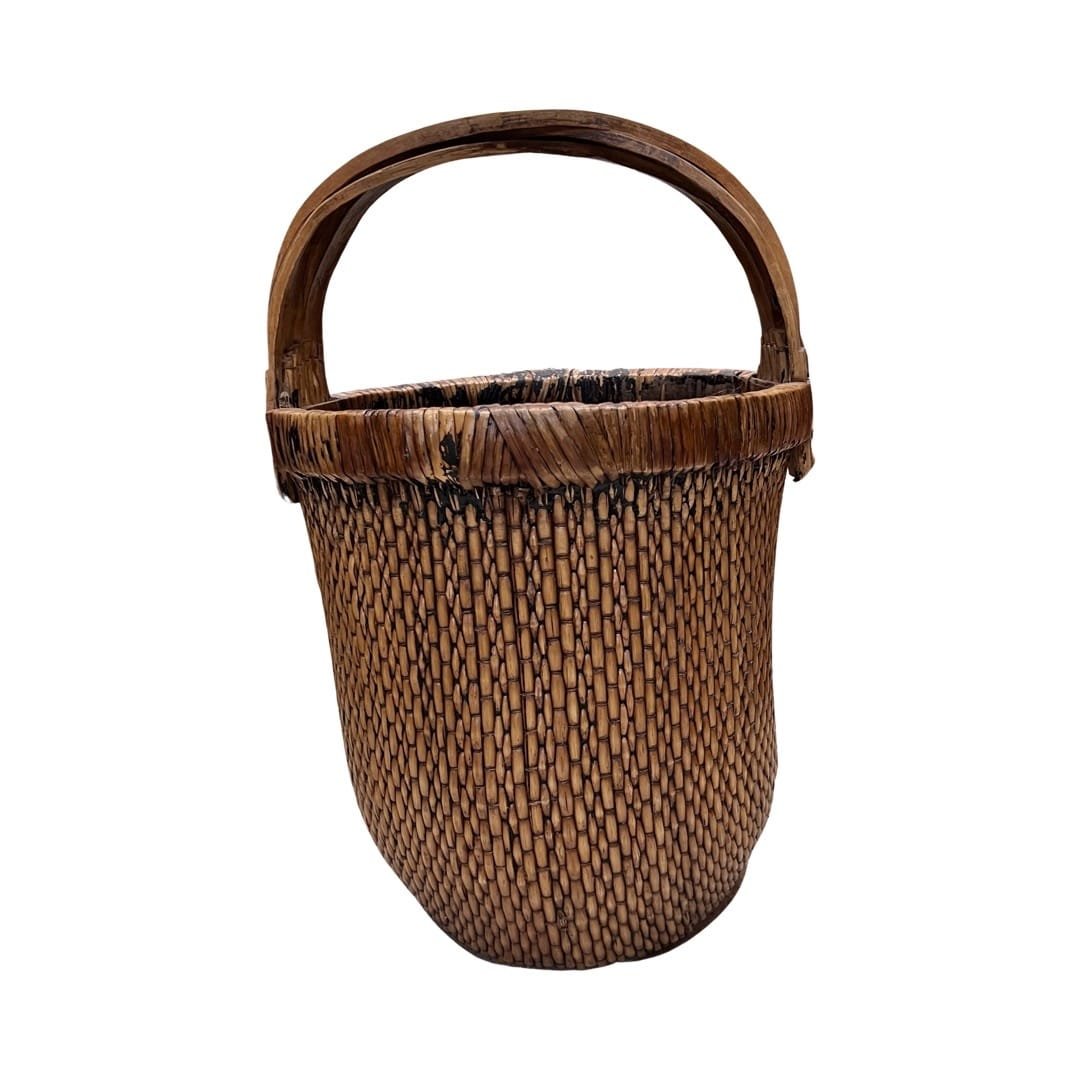 Vintage chinese rattan basket with handle