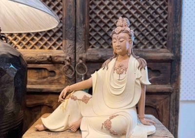 Chinese antique furniture table & ceramic Guan Yin statue