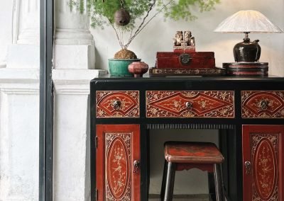 Black & red carved antique Chinese Fujian dressing table