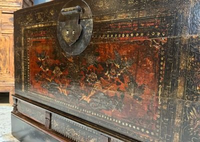 Chinese antique large painted Shandong chest with original painting